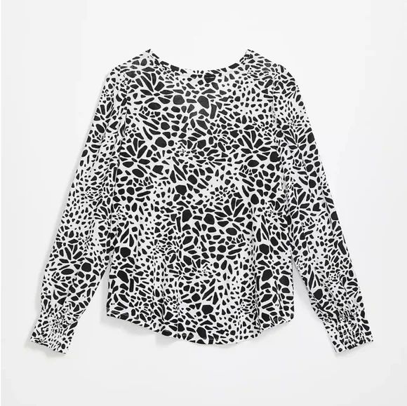 NEW Loft Animal Print Mixed Media V-neck Top - Picture 6 of 13